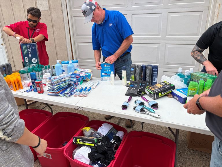 I M Employees Deliver Hygiene Supplies To Fort Wayne Veterans Charity