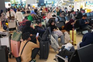 Indonesia Closes Eight Airports And Shifts Schools Online As Anak Krakatau Erupt