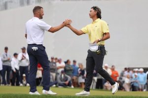 Internationals Sweep U S 5 0 At Medinah Take 7 3 Presidents Cup Lead