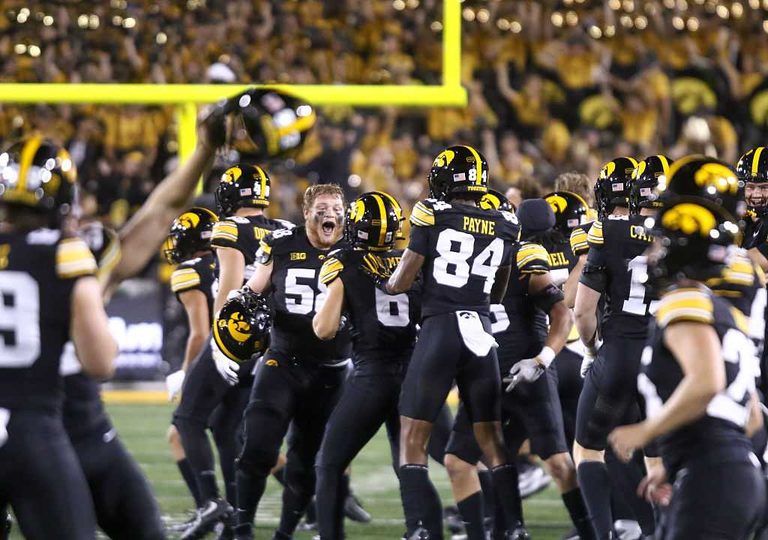 Iowa Hawkeyes Host Northern Iowa On Sept 19 Tv Stream Ticket Info