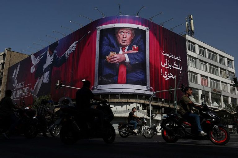 Iran Threatens U S With New Gulf Exclusion Zone As President Trump Vows Victory