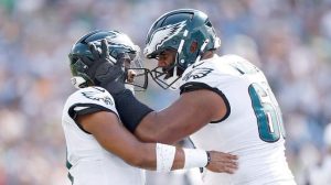 Jalen Hurts Leads Eagles To 24 20 Victory Over Titans In Nashville