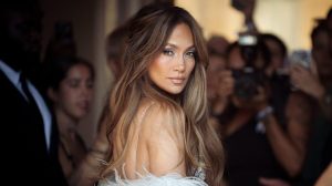 Jennifer Lopez Celebrates Labor Day With A Striking Patterned Swimsuit