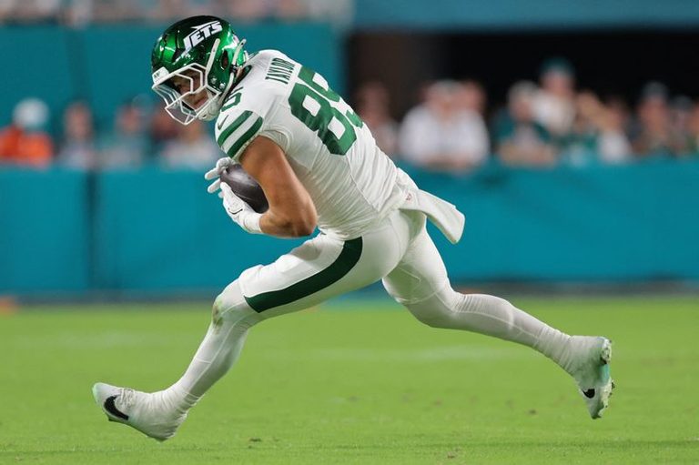 Jets Lose Tight End Mason Taylor To Thumb Injury Ahead Of Lions Game