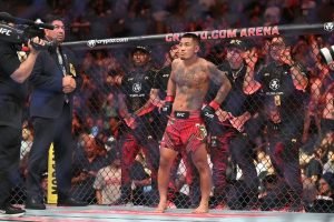 Joshua Van Defends Ufc Flyweight Title With Unanimous Decision Over Alexandre Pa