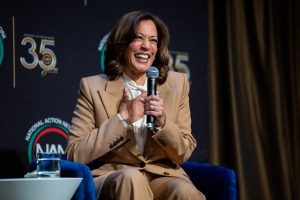 Kamala Harris Hits Midterm Trail In Michigan Nevada And Georgia