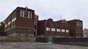 Kansas City School Board Hears Competing Pleas On Historic School S Future