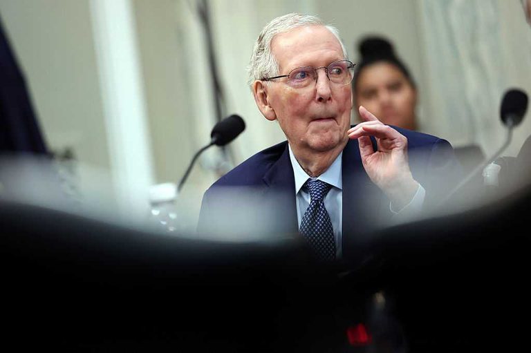 Kentucky Gov Andy Beshear Welcomes Sen Mitch Mcconnell Back To Senate After Reco