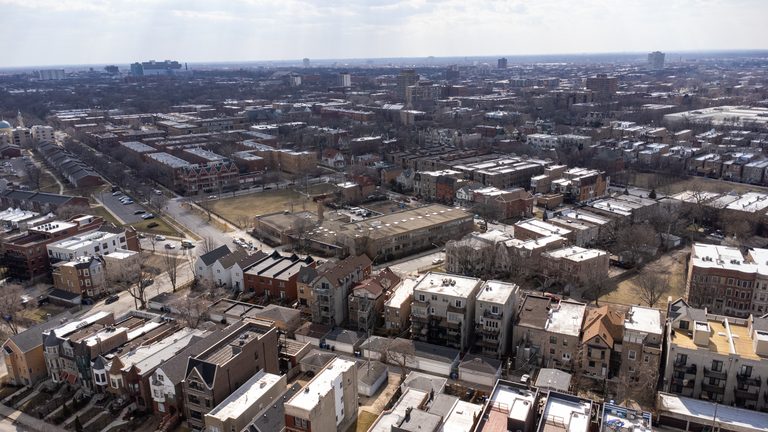 Kenwood Free Yard Sale Invites Chicago Residents To Share Items Sunday