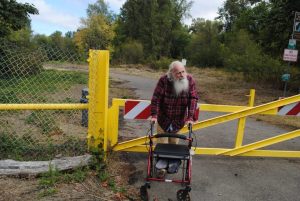 Lane County And 80 Year Old Landowner Dispute Access To Hileman Landing Property