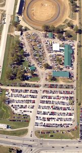 Lawrenceburg Fairgrounds Hosts Indiana S Largest Antique Vintage Market