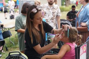 Lenexa Spinach Festival Draws Thousands After Rain Clears