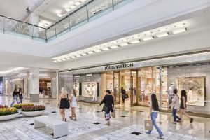 Lenox Square Mall Hosts First Retailer Hiring Event Ahead Of 1 7 Trillion Holida