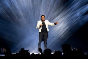 Lionel Richie Pauses Tour After Successful Atrial Fibrillation Procedure