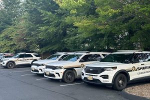 Loudoun County Marshals And Volunteers Scour 6 000 Acres For Missing 81 Year Old