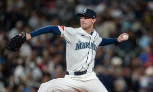 Mariners Rookie Left Hander Kade Anderson Exits Game After Line Drive Injury