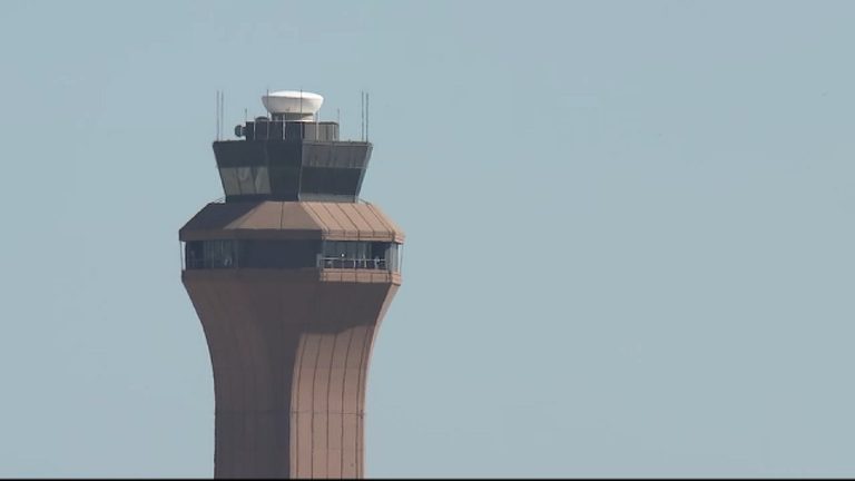 Mesa Airlines Flight Returns To Houston After Cockpit Windshield Shatters