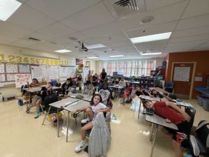 Meteorologist Nikki Sheaks Brings Weather Class To Citrus Cove Elementary In Boy