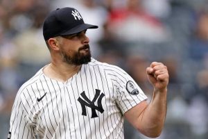 Mlb Players Warn Of Lockout As Owners Push Salary Cap Proposal