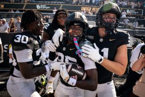 Nc State Loses To Vanderbilt After Qb C J Bailey Fumbles In End Zone