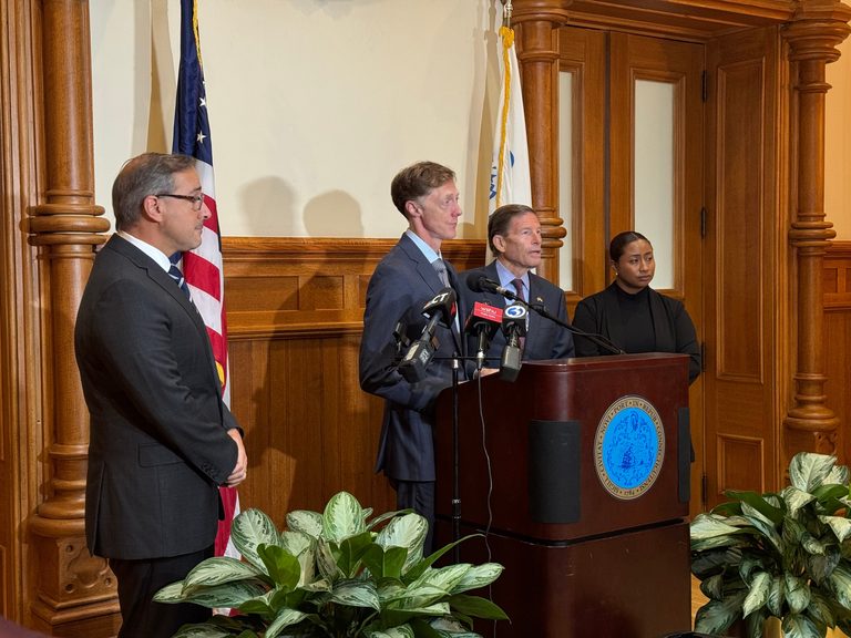 New Haven Leaders Urge Ice To Halt Airport Detentions President Trump Administra