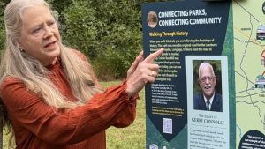 New Trail Signs Celebrate Rep Gerry Connolly S Legacy At Lake Accotink Park