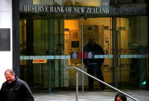 New Zealand Central Bank Warns Oil Price Surge Could Lift Inflation