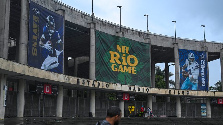 Nfl Brings Cowboys Vs Ravens To Rio S Historic Maracana Stadium