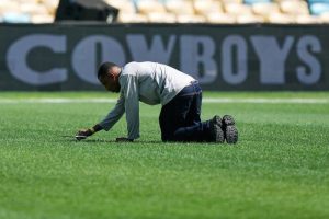 Nfl Prepares Rio S Maracana Turf For Cowboys Ravens Showdown