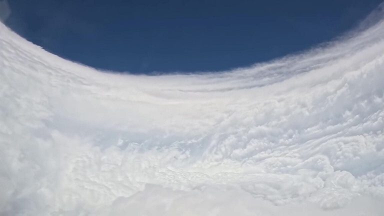 Noaa Hurricane Hunters Capture Eye Of Category 4 Storm Polo Over Pacific