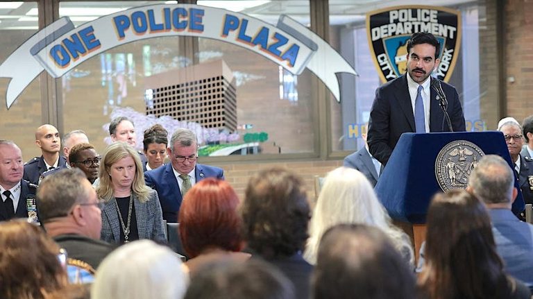 Nypd Honors 9 11 Fallen Officers And Their Lasting Legacy At New Memorial Wall