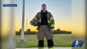Oklahoma Firefighter Drives To National Parks To Spotlight First Responder Suici