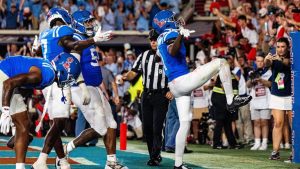 Ole Miss Rebels To Face Florida Gators In Gainesville On Sept 26