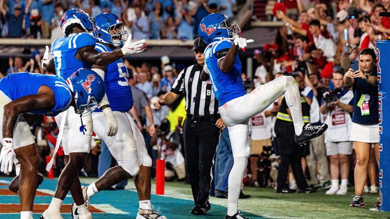 Ole Miss Rebels To Face Florida Gators In Gainesville On Sept 26