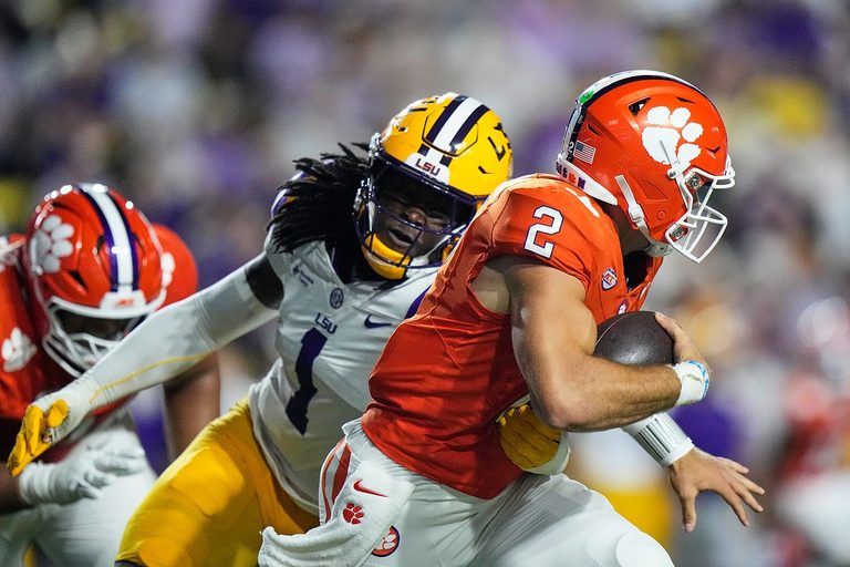 Ole Miss Sues Lsu Transfer Princewill Umanmielen For 550 000 Over Revenue Sharin