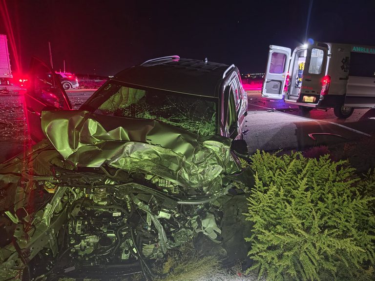 One Seriously Injured After Semi Suv Crash On Highway 404 Near Anthony