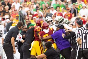 Oregon Ducks Quarterback Dante Moore Diagnosed With Concussion Cleared Of Additi