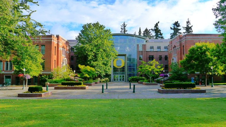 Oregon Public University Classified Workers Vote 97 To Authorize Strike Starting