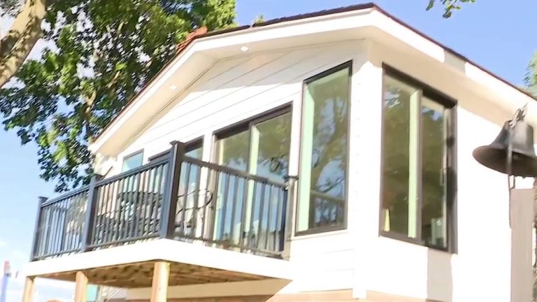 Orion Township Renovators Restore Jimmy Hoffa S Historic Lake House For Families