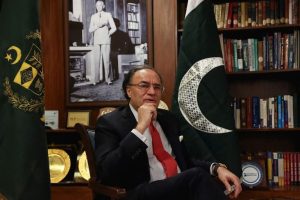 Pakistan Seeks Larger China Swap Line And Awaits U S 10 B Financing Decision