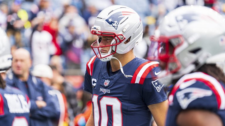 Patriots Aim To Settle Rookie Drake Maye By Exploiting Light Box Rushes Vs Jagua