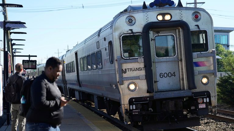 Person Killed By Nj Transit Train At Plainfield Station Service Briefly Halted