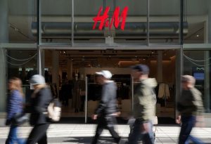 Persson Family Increases H M Stake As Turnaround Stalls Eyeing Possible Buyout