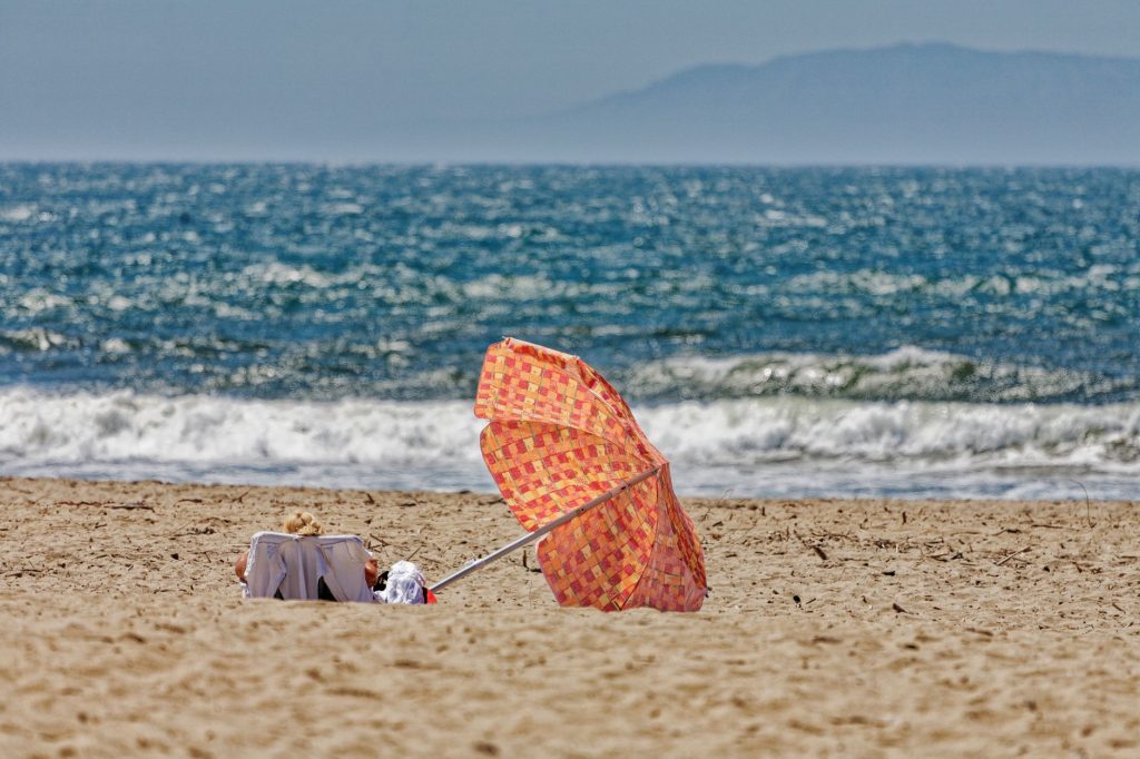 Toppers at the Crowne Plaza Ventura Beach — Ventura