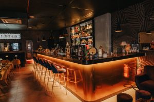 Annabell's Bar & Lounge — Akron