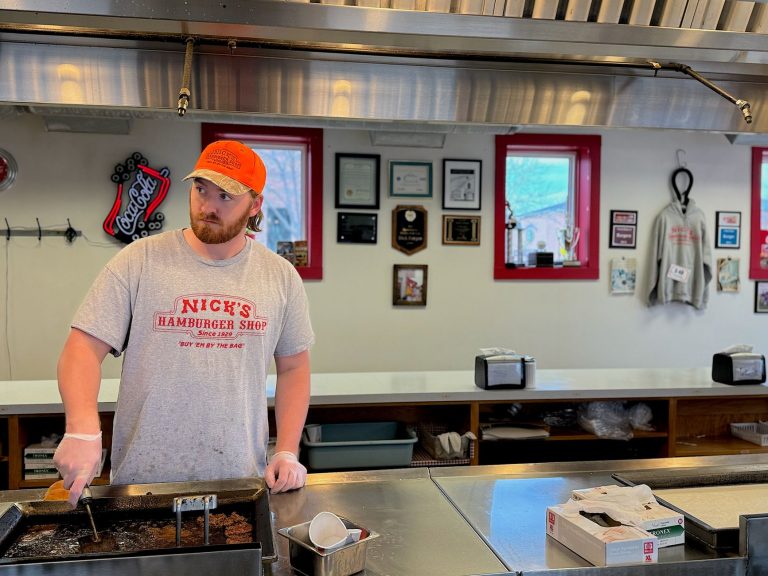 Nick's Bar & Grill — Rockford