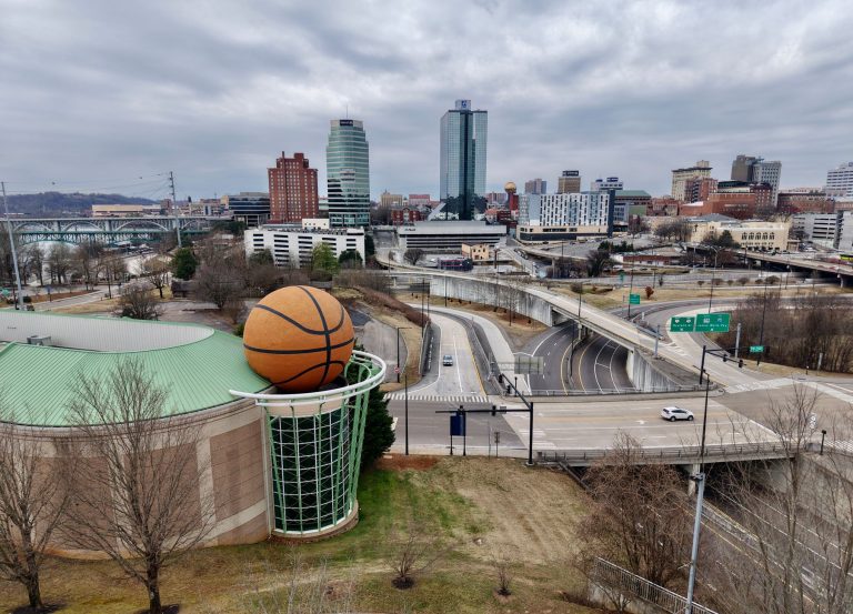 Outdoor Knoxville Adventure Center at Volunteer Landing — Knoxville