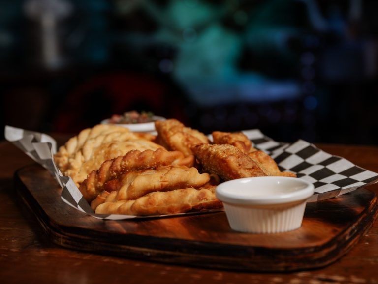 Gloria's Latin Cuisine Arlington — Arlington