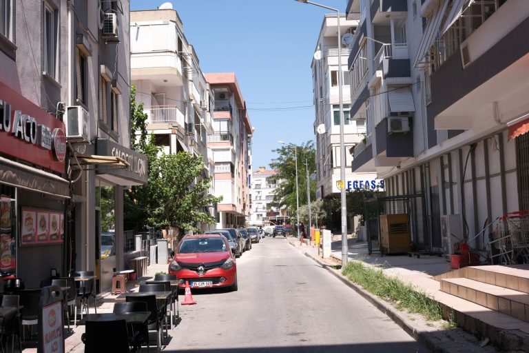 Cafe Izmir — Addison