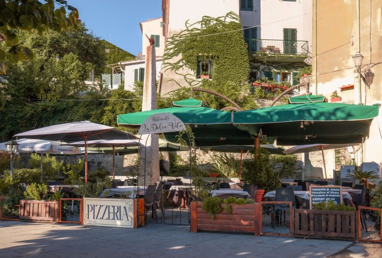 Lo Sole Mio Ristorante — Lincoln